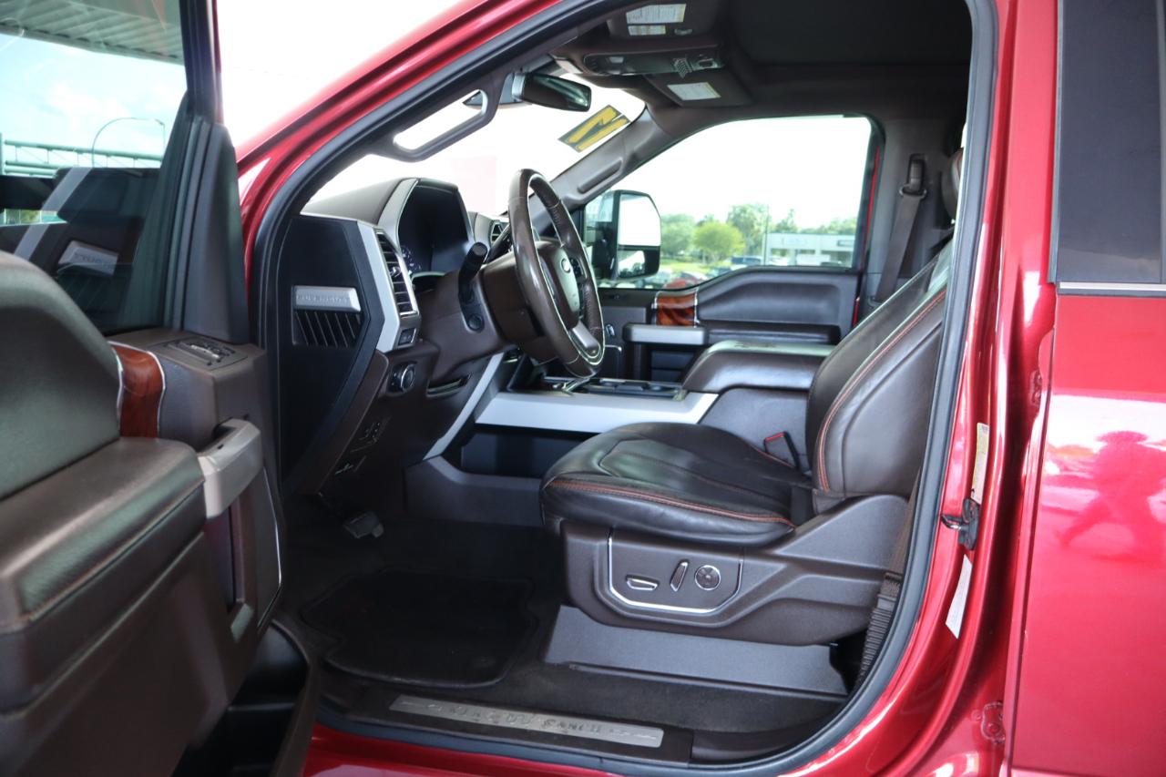 Ford Super Duty F-350 DRW King Ranch 4WD Crew Cab 8' Box 2017