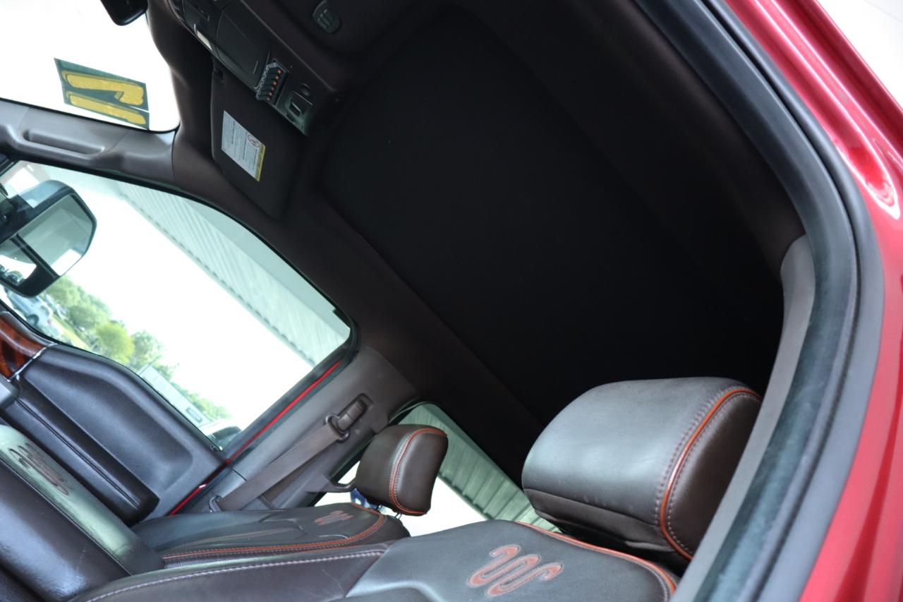 Ford Super Duty F-350 DRW King Ranch 4WD Crew Cab 8' Box 2017