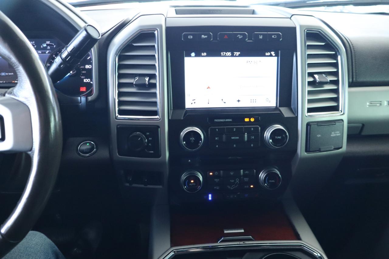 Ford Super Duty F-350 DRW King Ranch 4WD Crew Cab 8' Box 2017