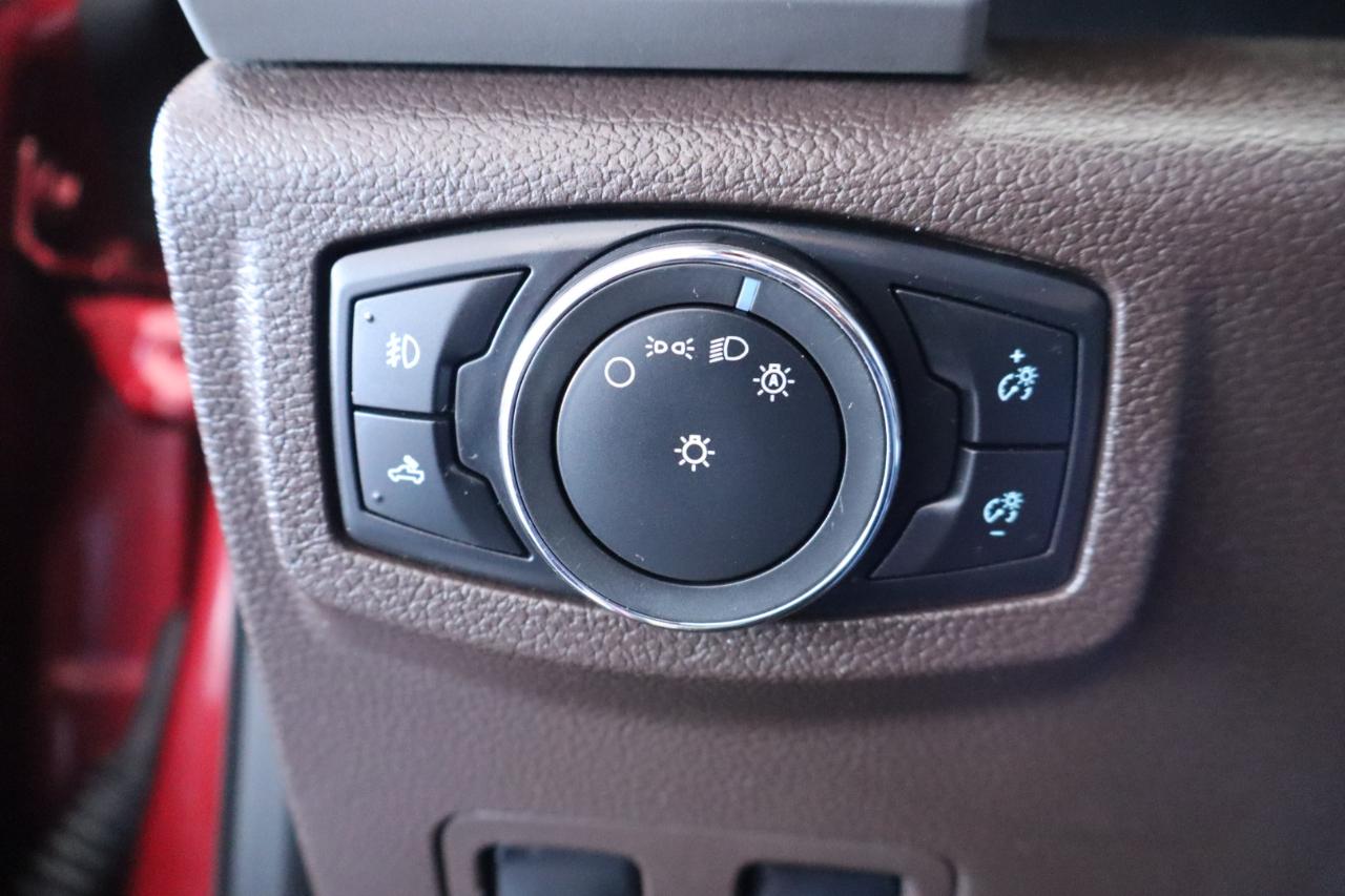 Ford Super Duty F-350 DRW King Ranch 4WD Crew Cab 8' Box 2017