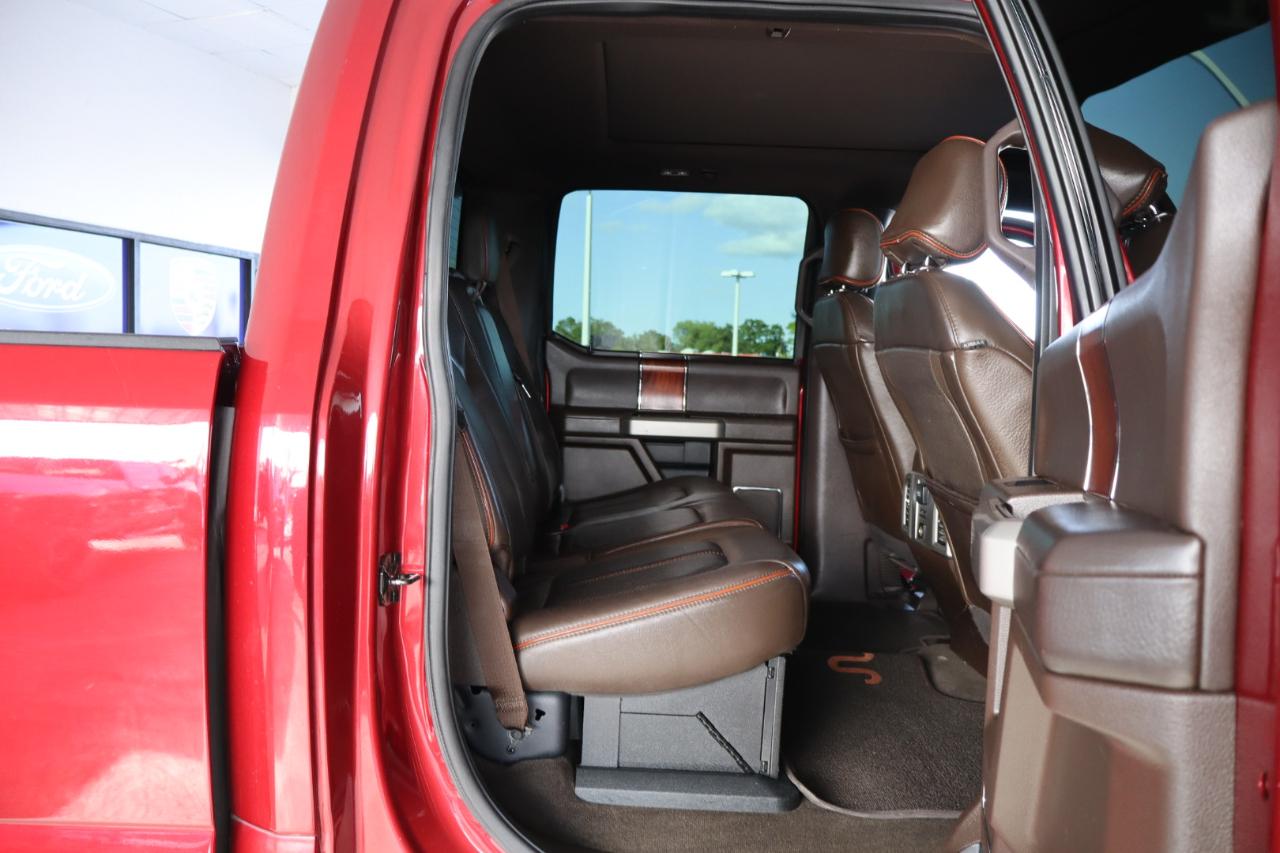 Ford Super Duty F-350 DRW King Ranch 4WD Crew Cab 8' Box 2017