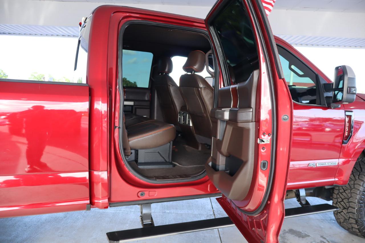 Ford Super Duty F-350 DRW King Ranch 4WD Crew Cab 8' Box 2017