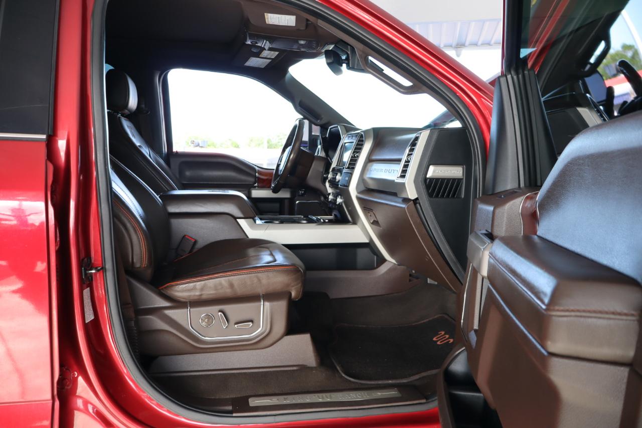 Ford Super Duty F-350 DRW King Ranch 4WD Crew Cab 8' Box 2017