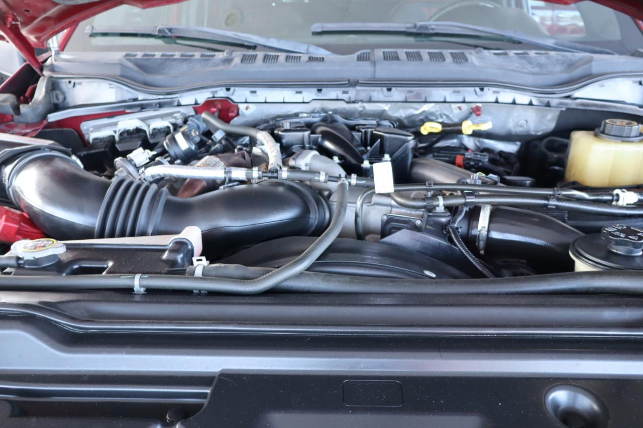 Ford Super Duty F-350 DRW King Ranch 4WD Crew Cab 8' Box 2017