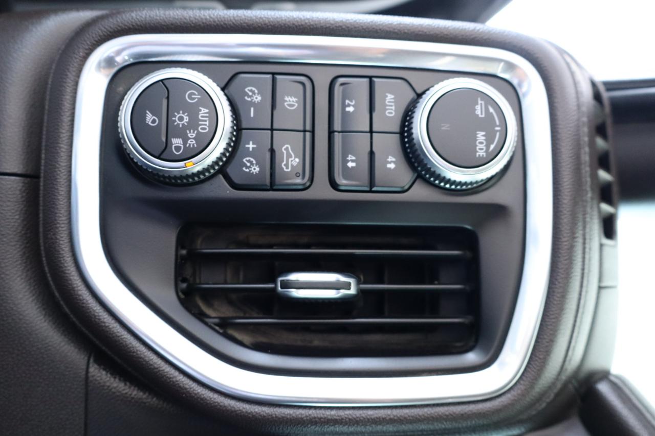 GMC Sierra 3500HD 4WD Crew Cab 172" Denali 2021