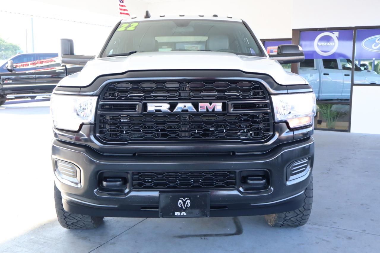 RAM 3500 Tradesman 4x4 Crew Cab 8' Box 2022