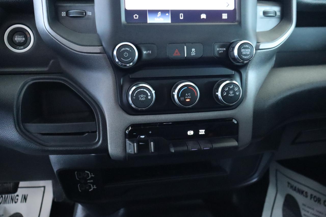 RAM 3500 Tradesman 4x4 Crew Cab 8' Box 2022