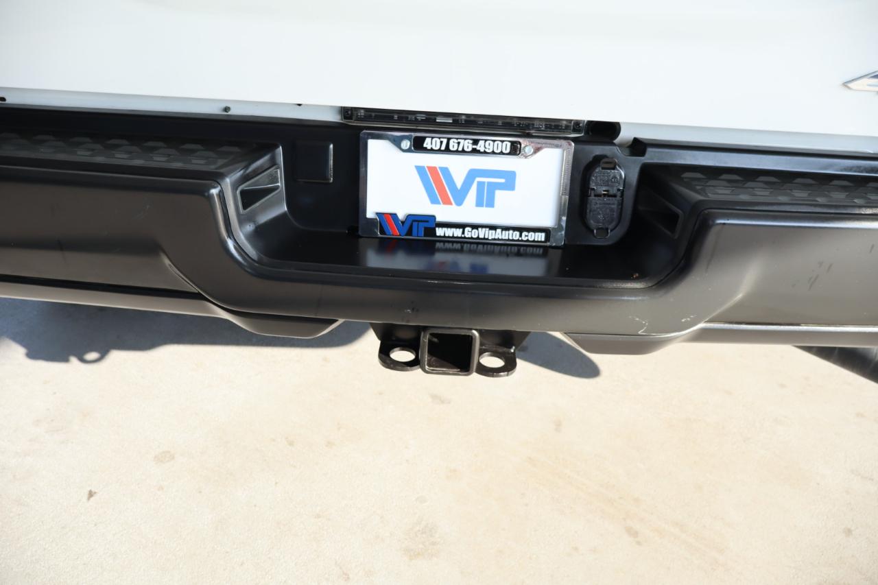 RAM 3500 Tradesman 4x4 Crew Cab 8' Box 2022