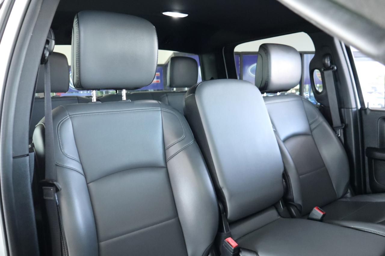 RAM 3500 Tradesman 4x4 Crew Cab 8' Box 2022