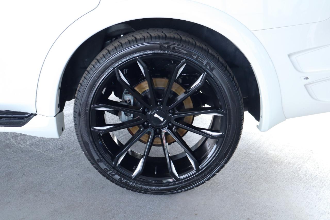Infiniti QX80 AWD 2017