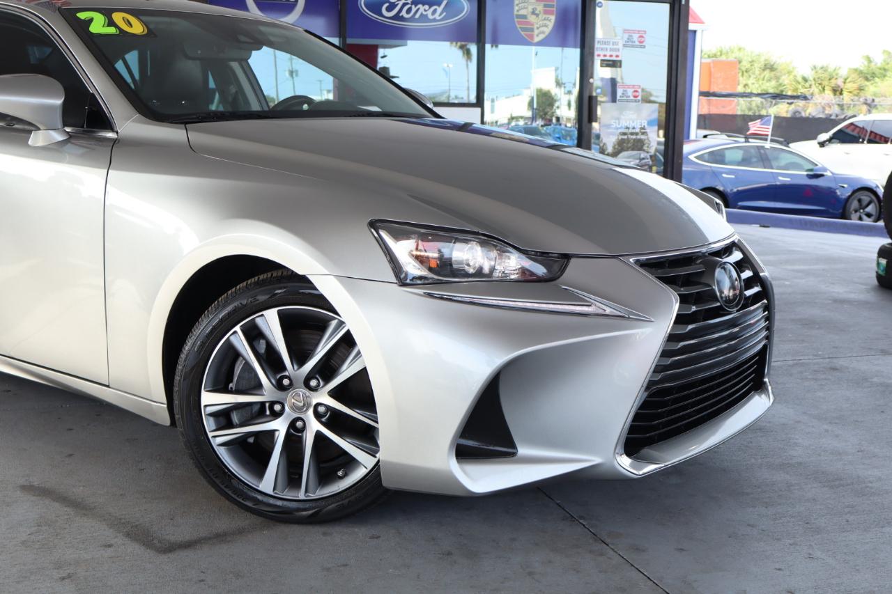 Lexus IS IS 300 RWD 2020