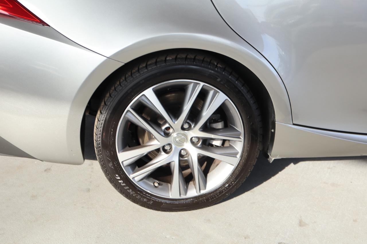 Lexus IS IS 300 RWD 2020