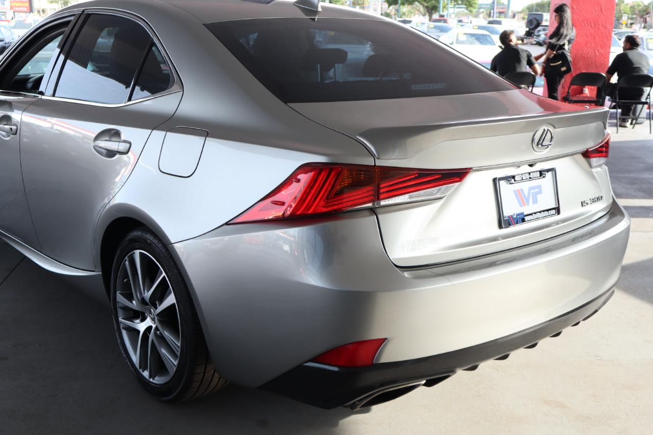 Lexus IS IS 300 RWD 2020
