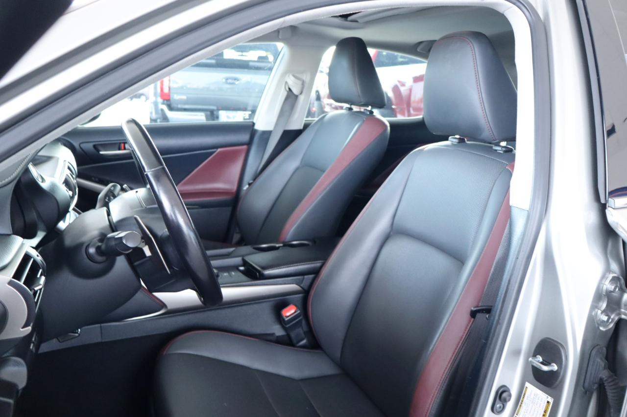 Lexus IS IS 300 RWD 2020