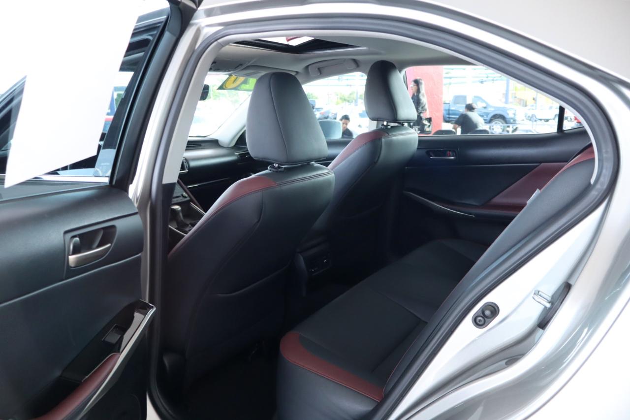Lexus IS IS 300 RWD 2020