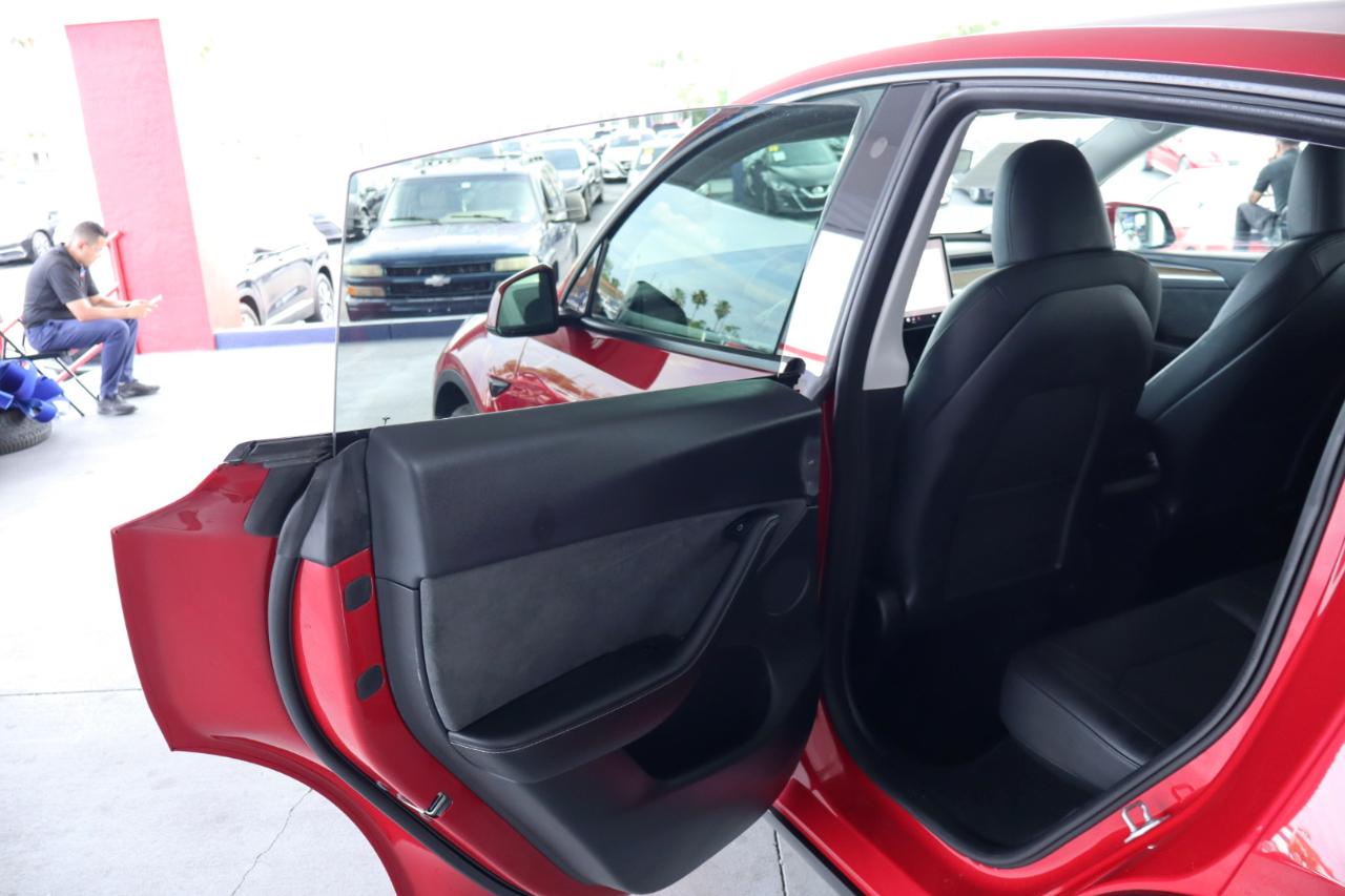 Tesla Model Y Long Range AWD 2023