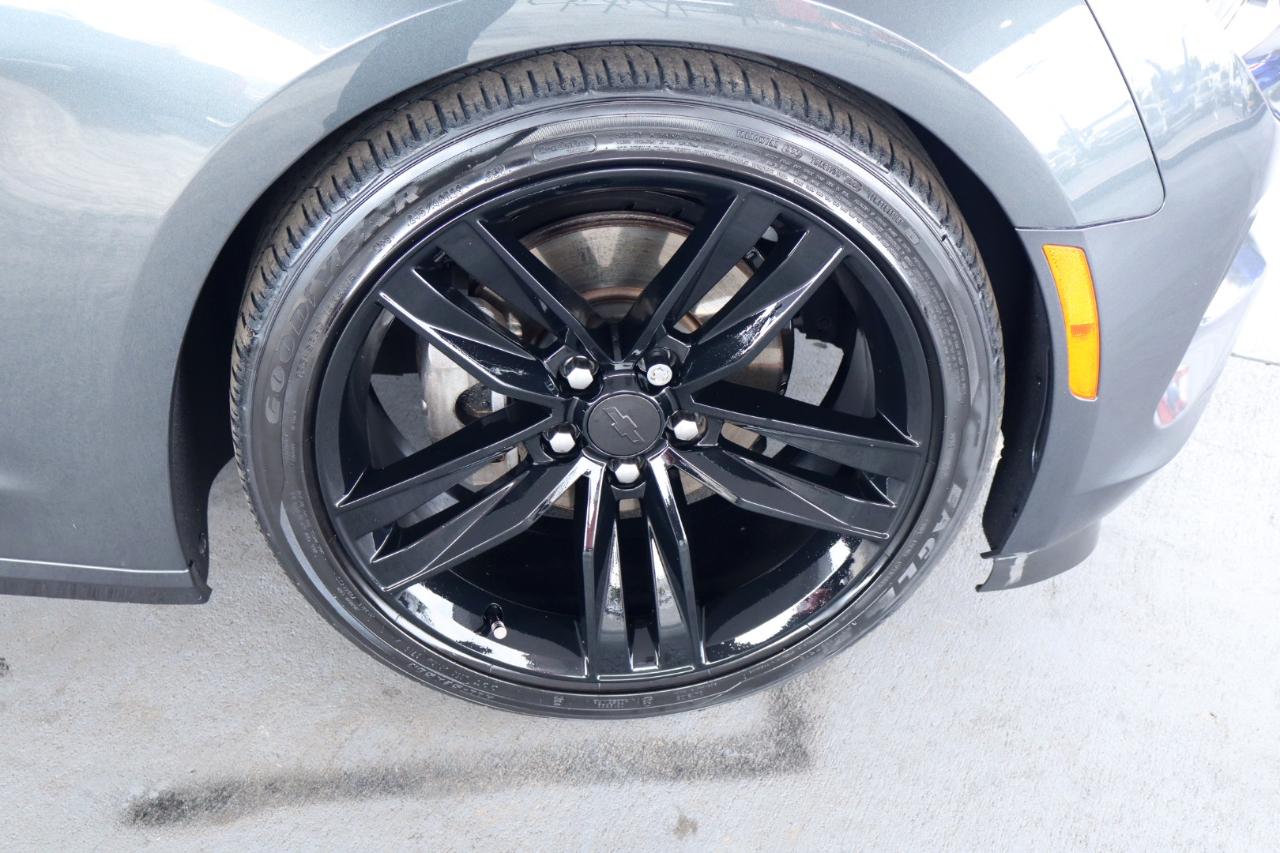 Chevrolet Camaro 2dr Cpe 1LT 2017