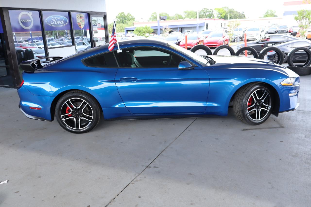 Ford Mustang EcoBoost Fastback 2018