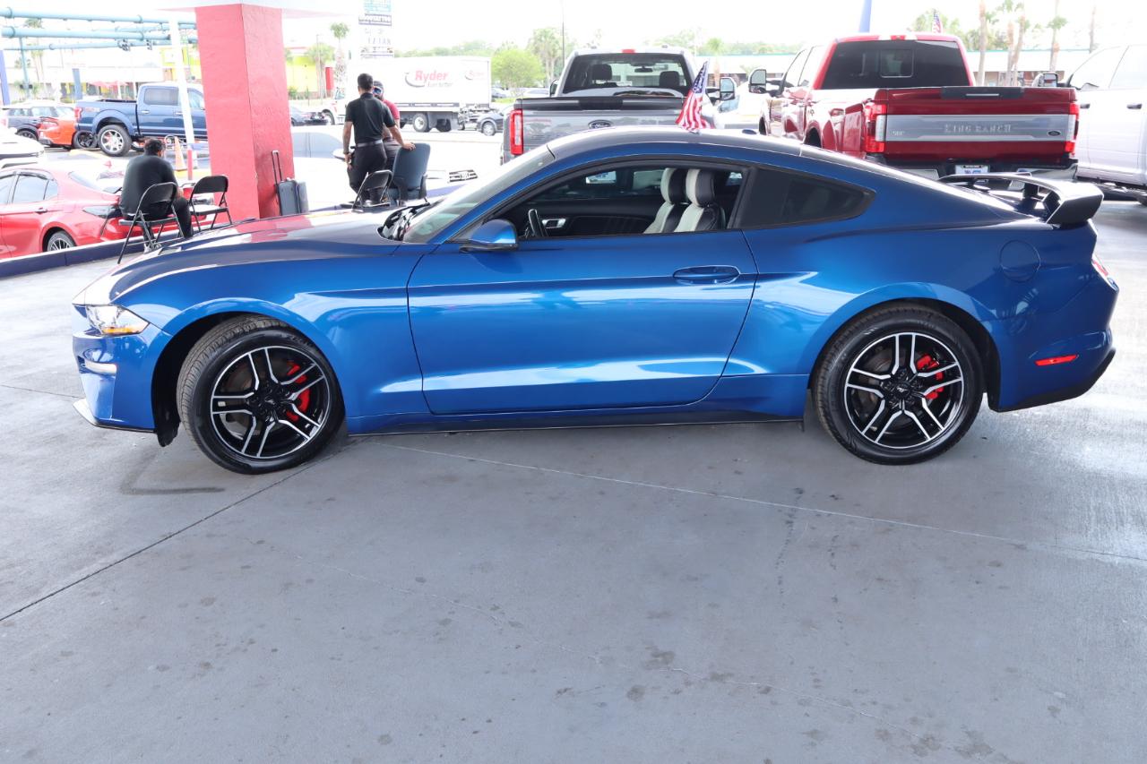 Ford Mustang EcoBoost Fastback 2018