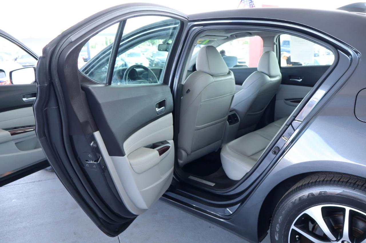 Acura TLX 4dr Sdn FWD 2015