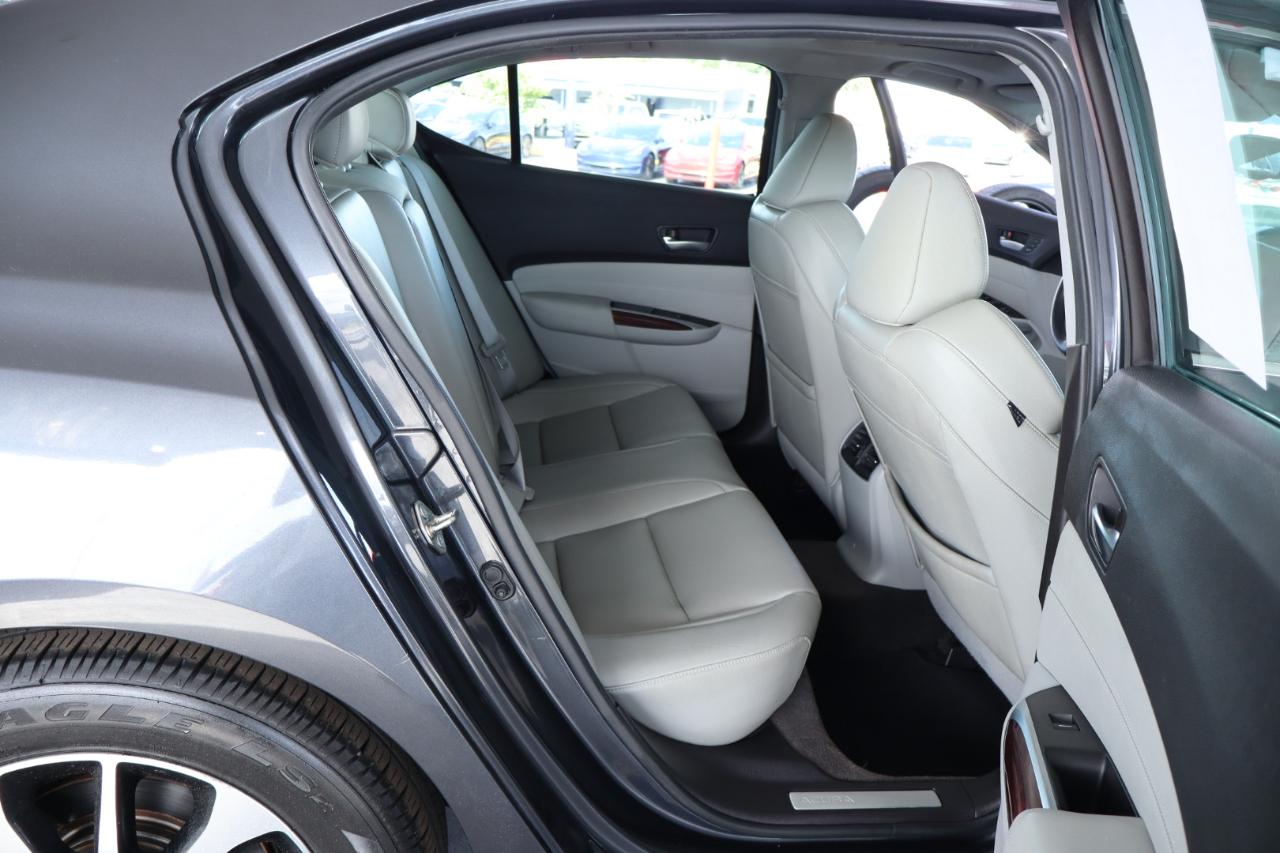 Acura TLX 4dr Sdn FWD 2015