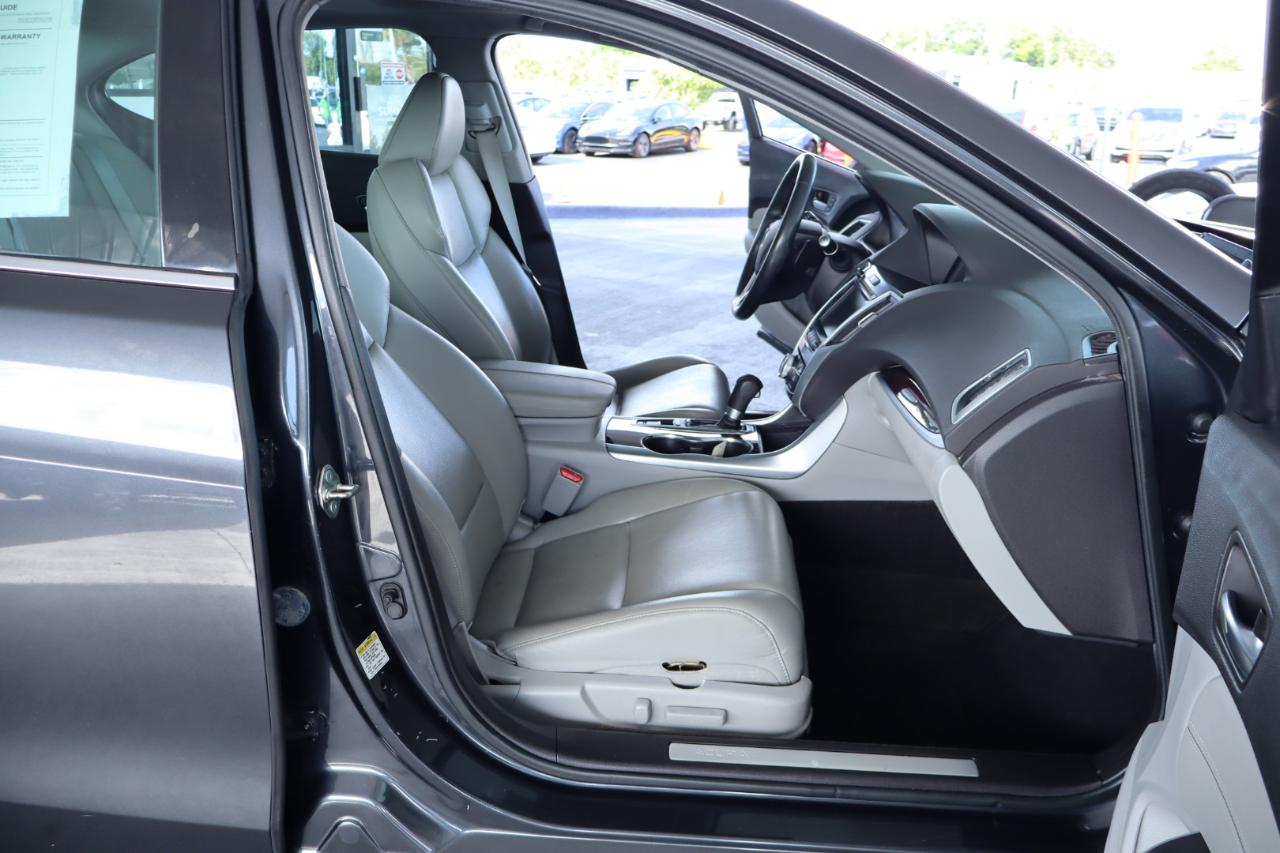 Acura TLX 4dr Sdn FWD 2015