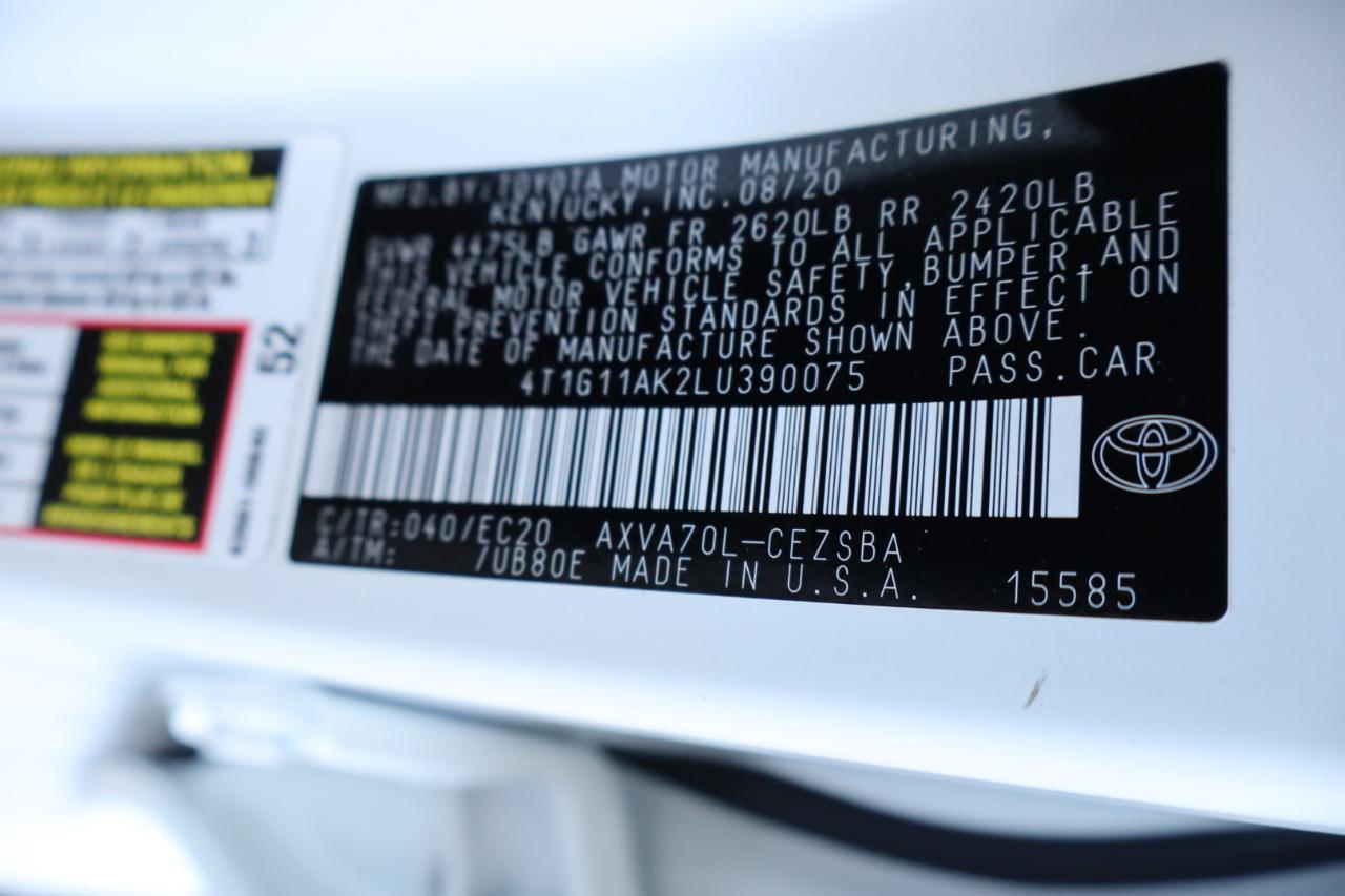 Toyota Camry SE Auto (Natl) 2020