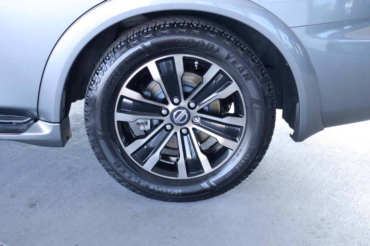 Nissan Armada 4x2 Platinum 2017