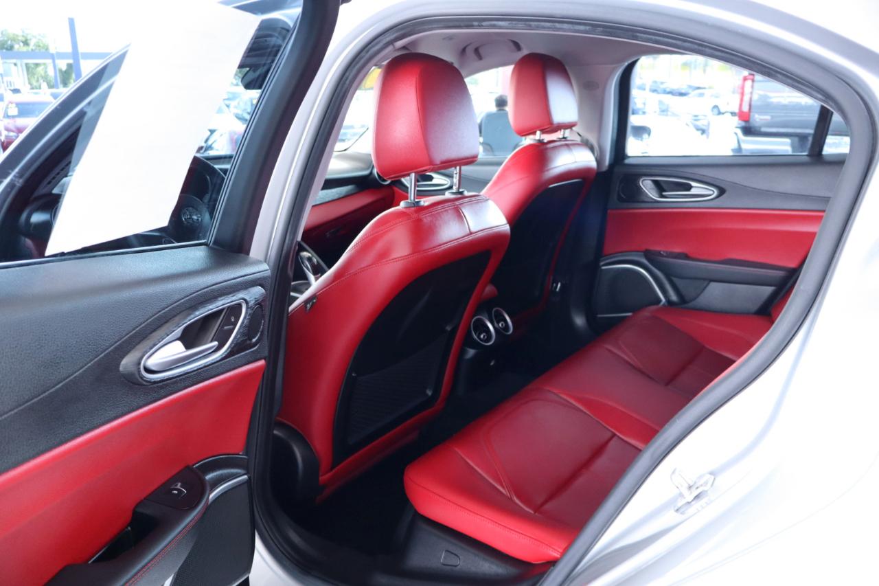 Alfa Romeo Giulia Sport RWD 2019