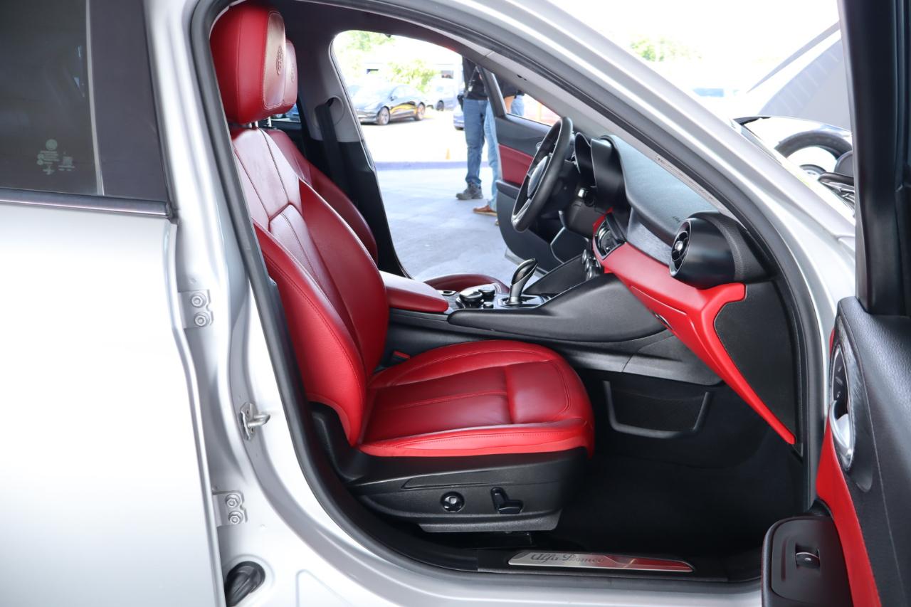 Alfa Romeo Giulia Sport RWD 2019