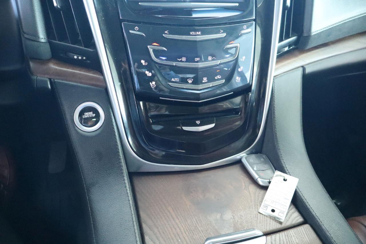 Cadillac Escalade 2WD 4dr Luxury 2018