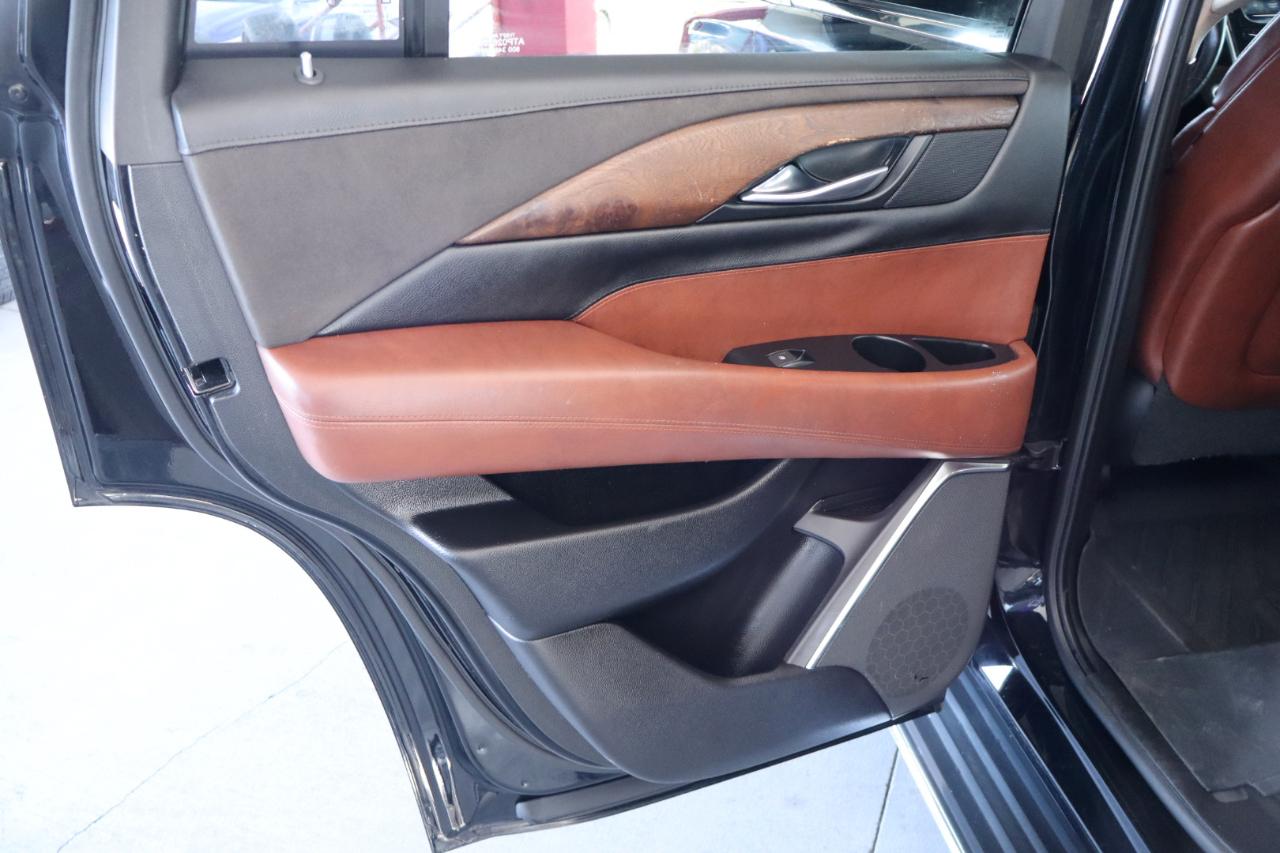 Cadillac Escalade 2WD 4dr Luxury 2018