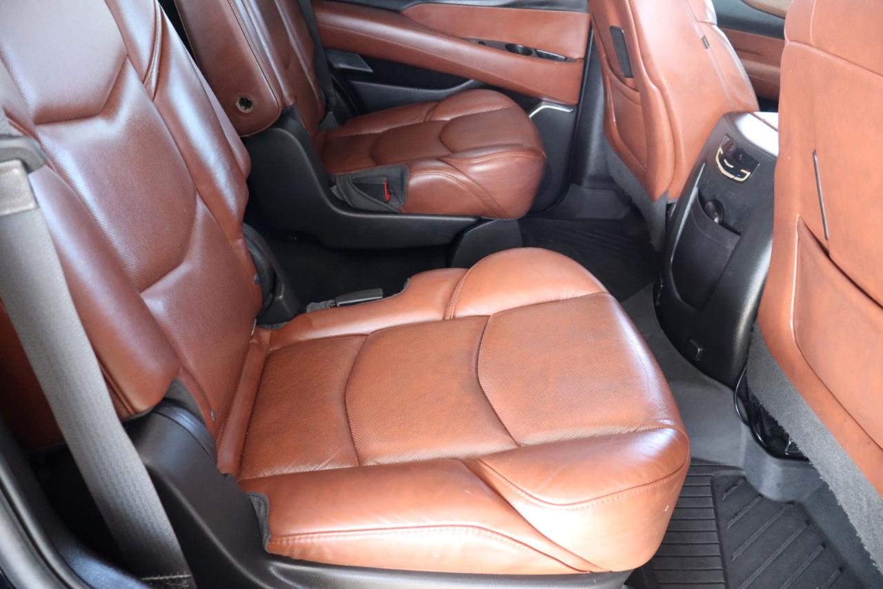 Cadillac Escalade 2WD 4dr Luxury 2018