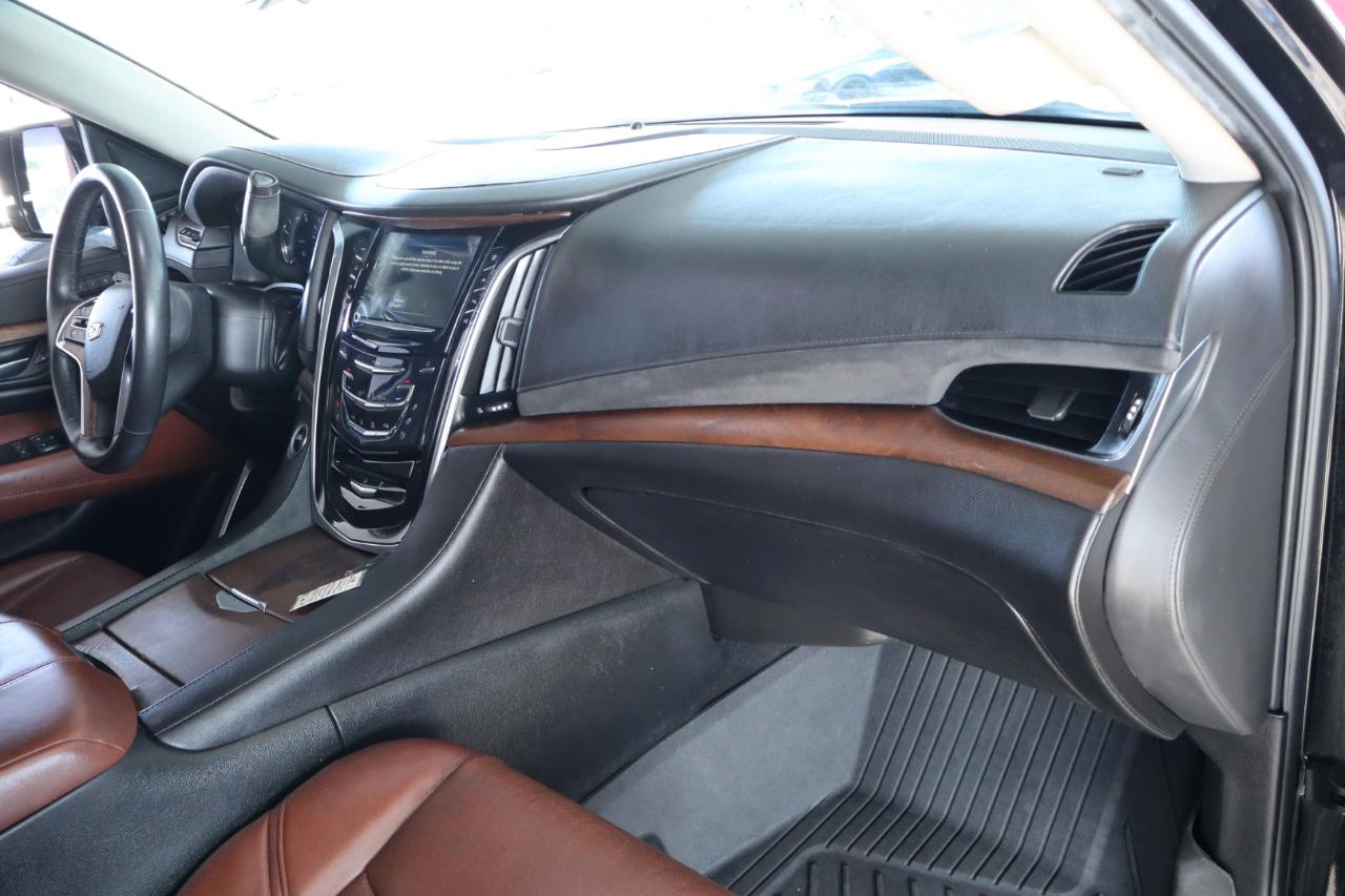 Cadillac Escalade 2WD 4dr Luxury 2018