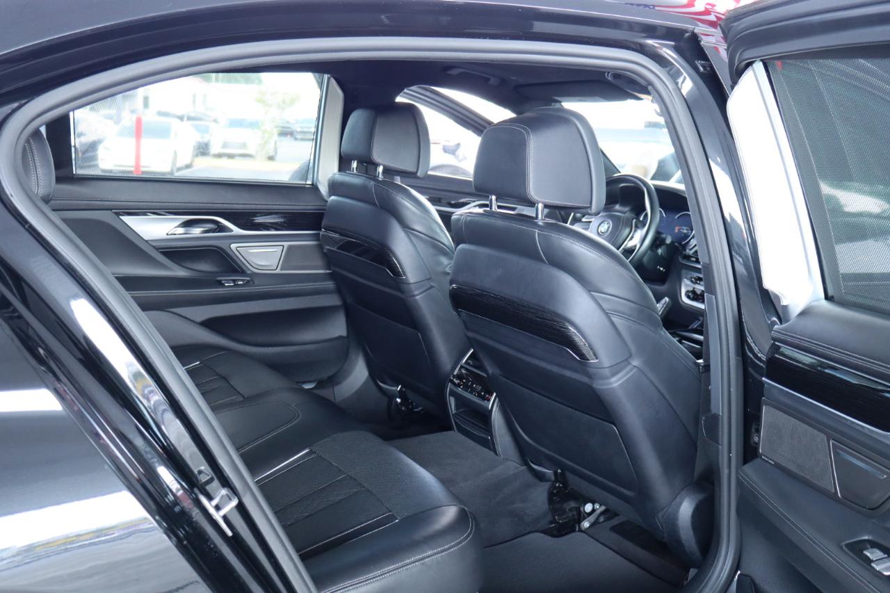 BMW 7 Series 750i Sedan 2018