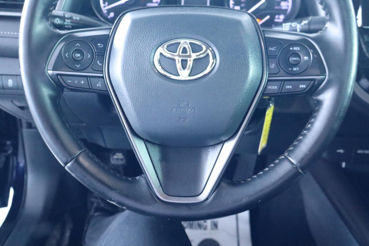 Toyota Camry SE Auto (Natl) 2022