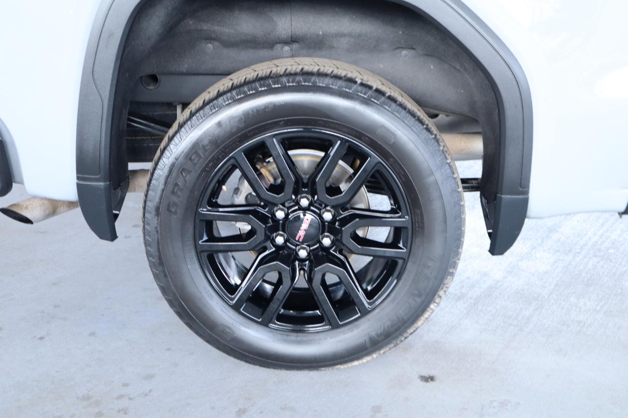 GMC Sierra 1500 4WD Crew Cab 147" Pro 2024