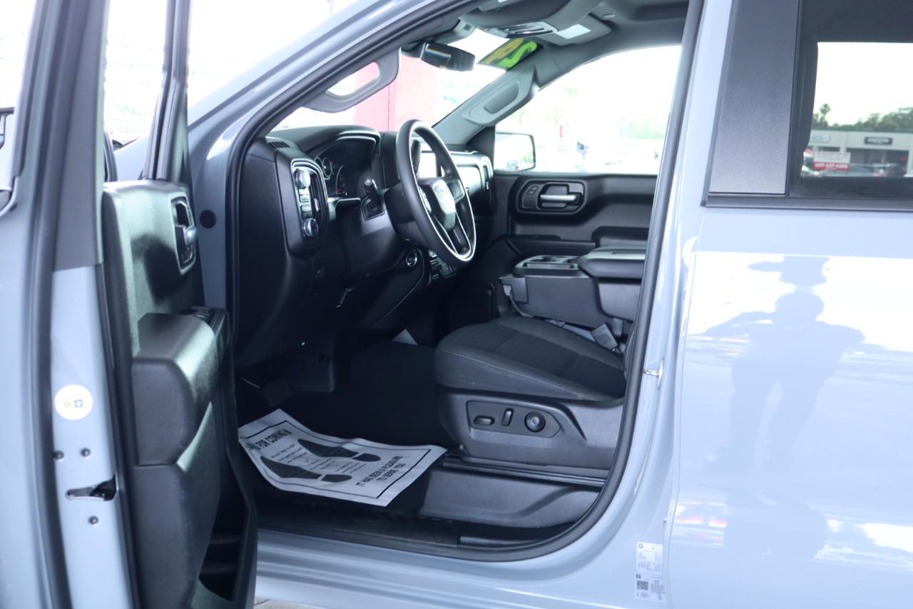 GMC Sierra 1500 4WD Crew Cab 147" Pro 2024