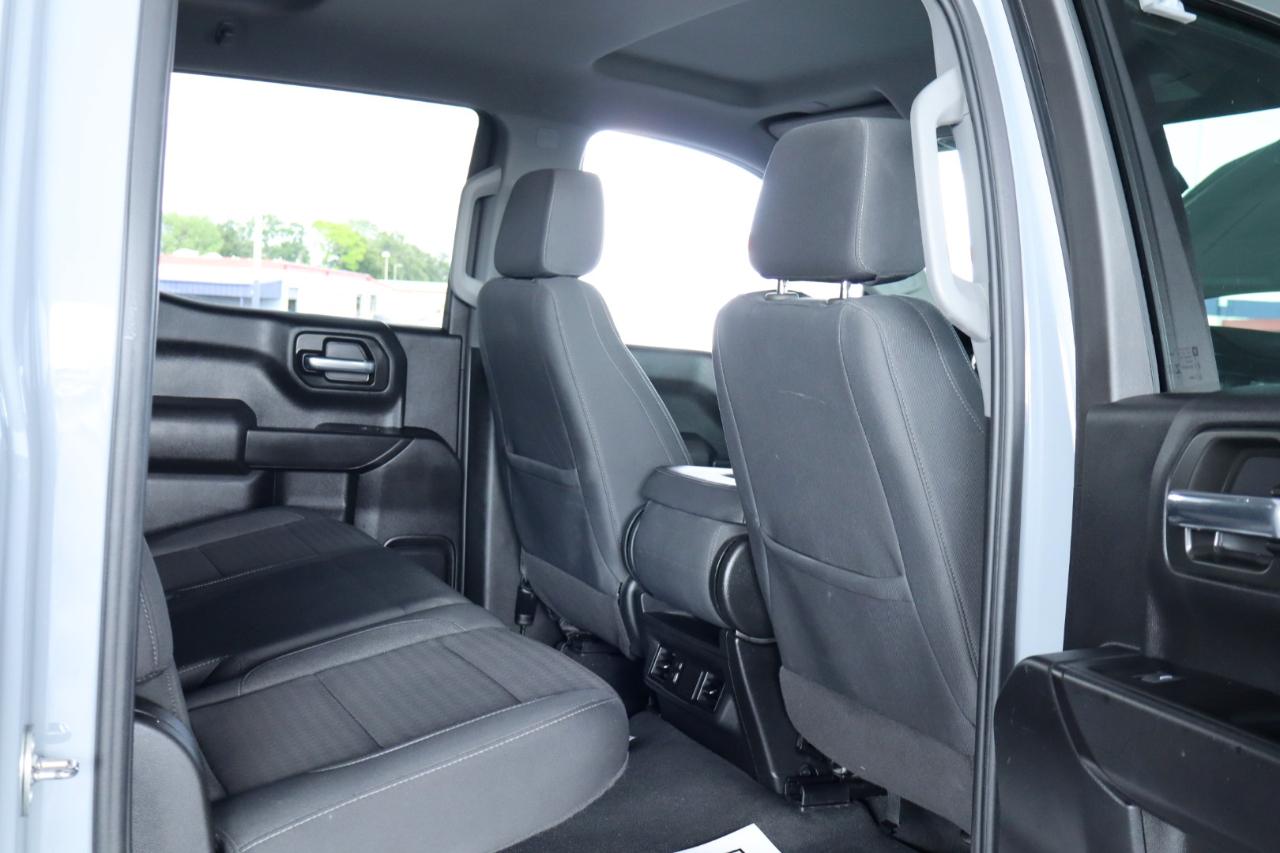 GMC Sierra 1500 4WD Crew Cab 147" Pro 2024