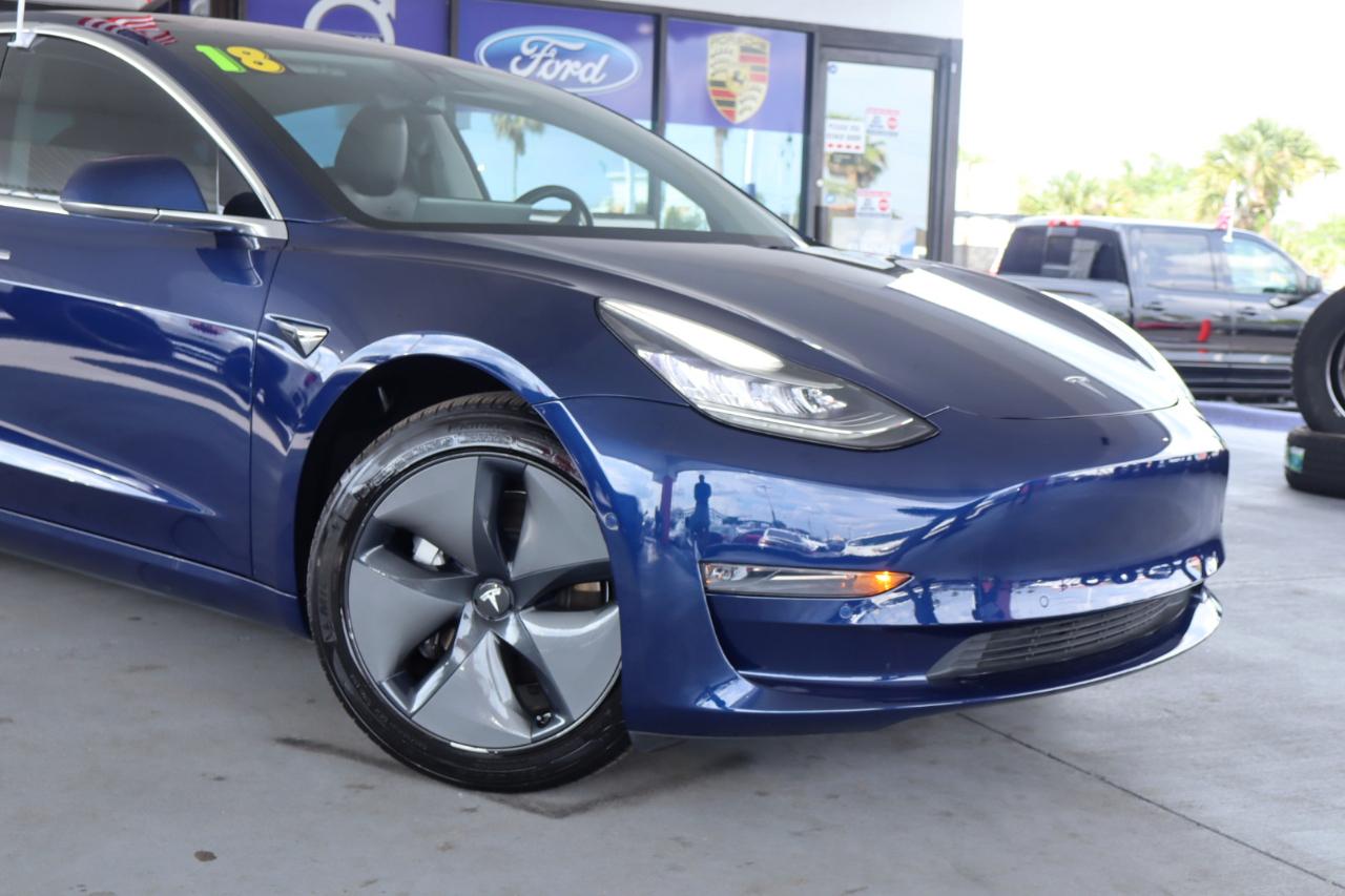 Tesla Model 3 Mid Range Battery RWD 2018