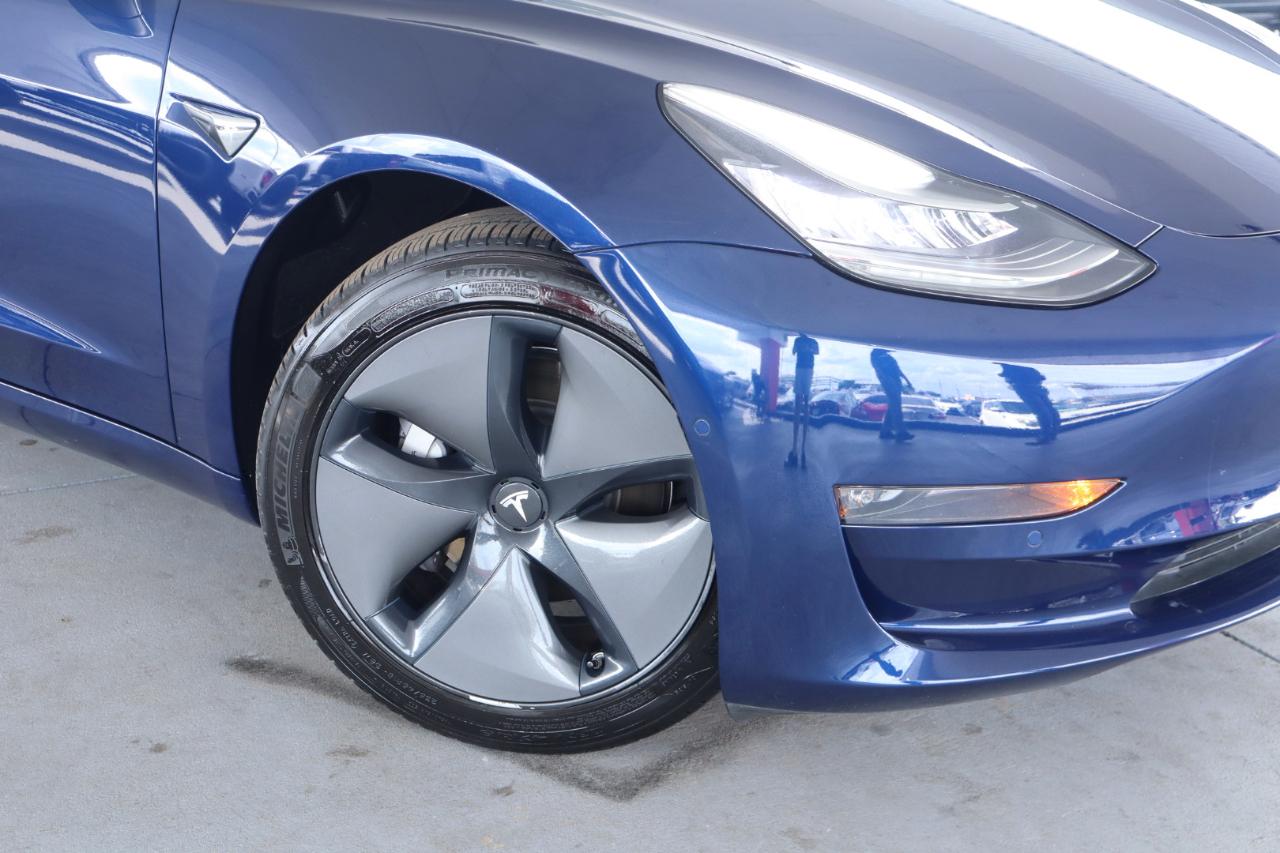 Tesla Model 3 Mid Range Battery RWD 2018