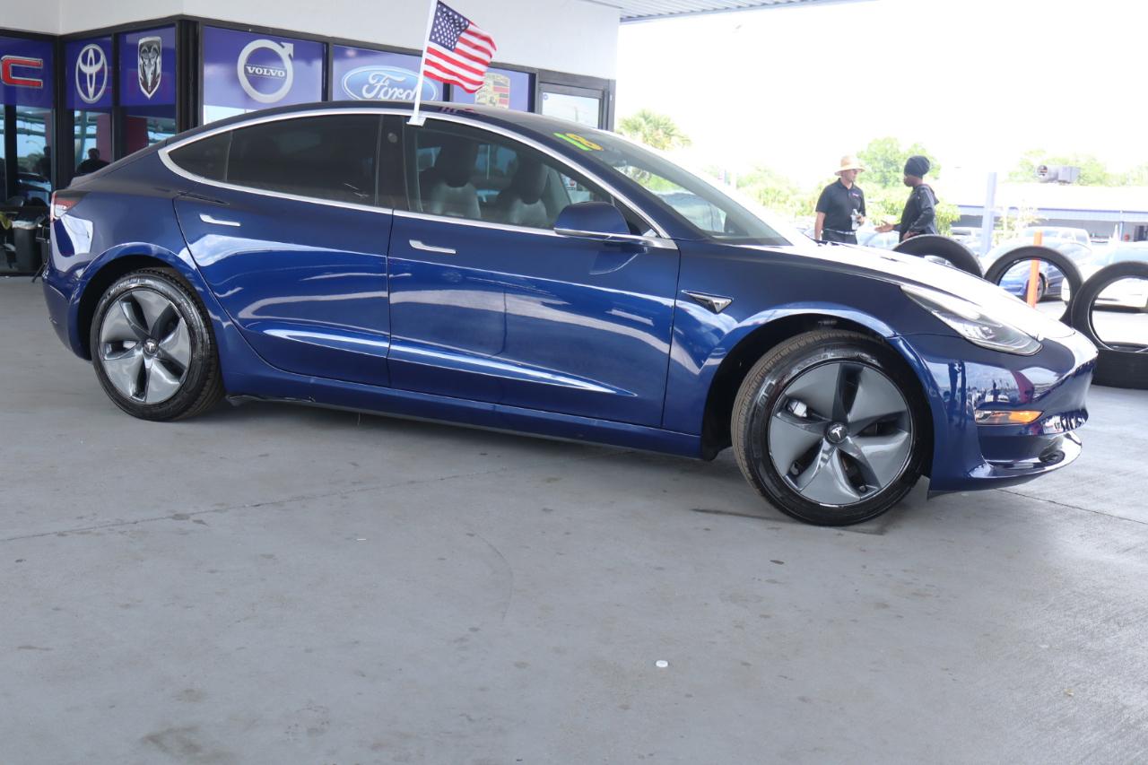 Tesla Model 3 Mid Range Battery RWD 2018