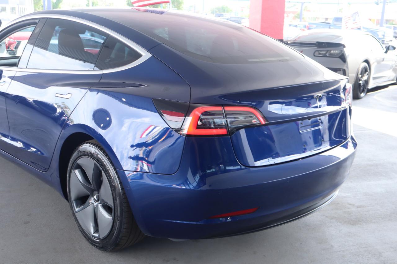 Tesla Model 3 Mid Range Battery RWD 2018