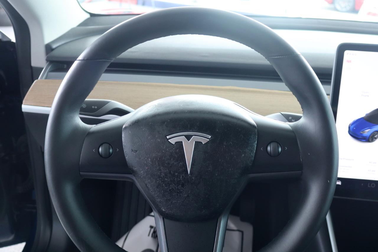 Tesla Model 3 Mid Range Battery RWD 2018