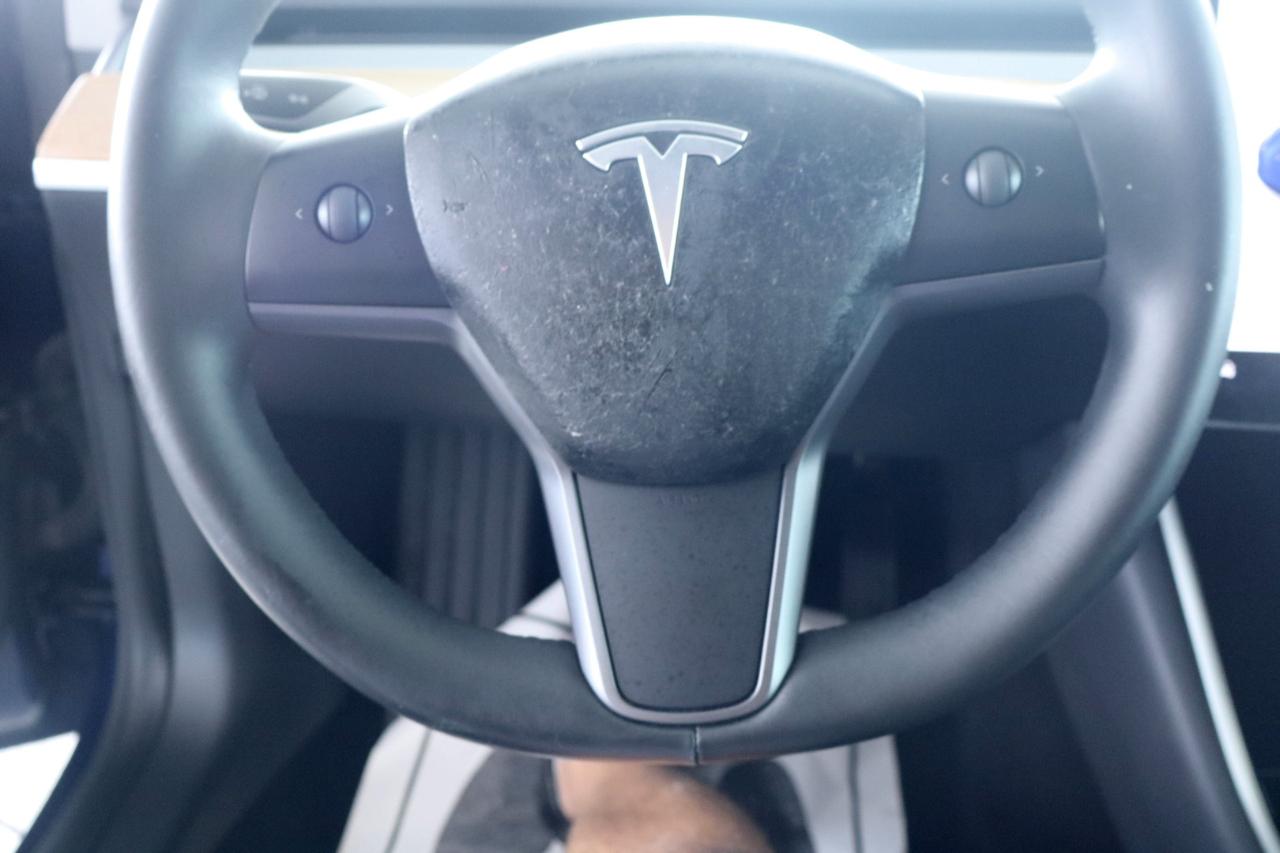 Tesla Model 3 Mid Range Battery RWD 2018