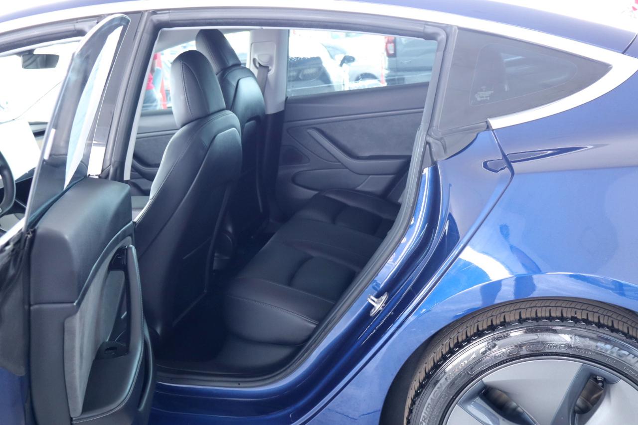 Tesla Model 3 Mid Range Battery RWD 2018