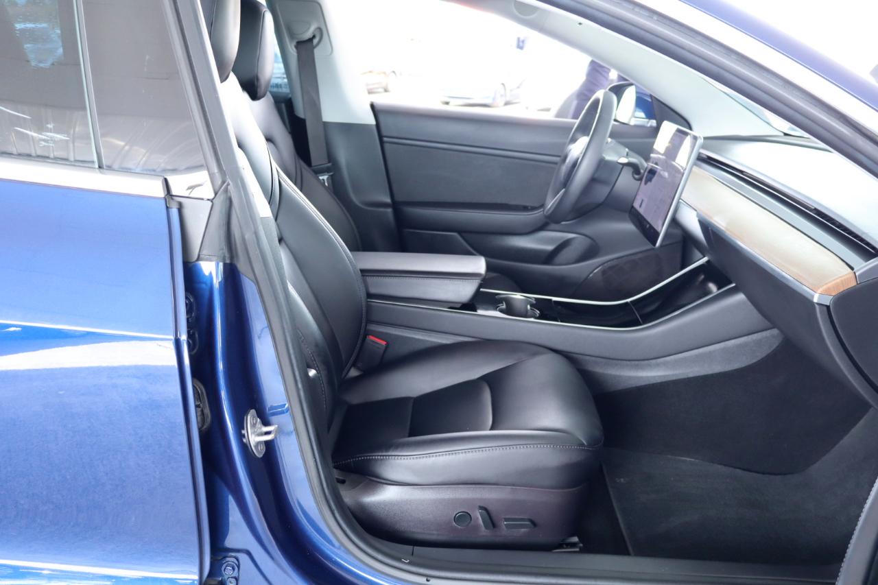 Tesla Model 3 Mid Range Battery RWD 2018