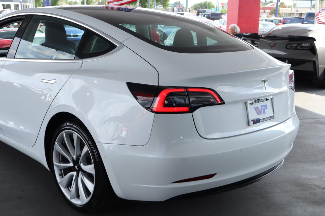 Tesla Model 3 Mid Range Battery RWD 2018