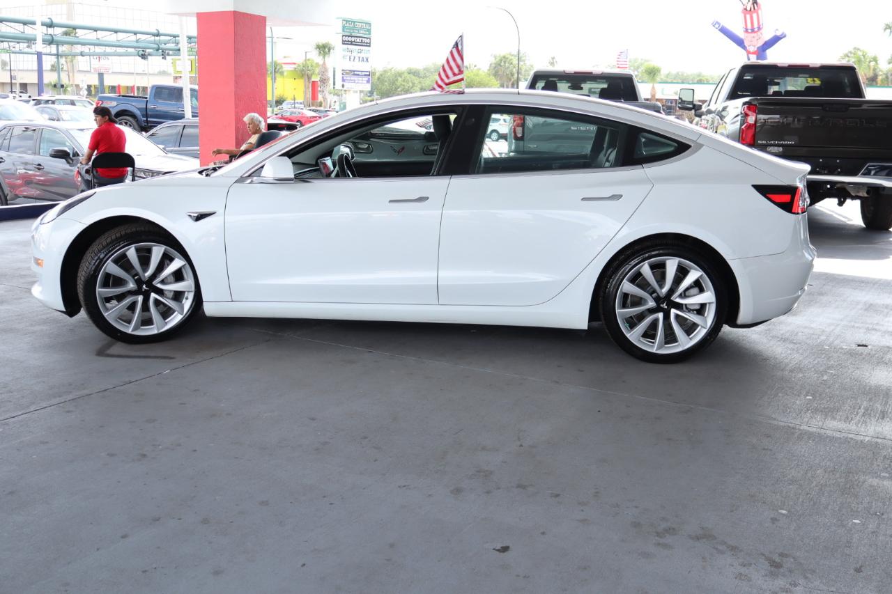 Tesla Model 3 Mid Range Battery RWD 2018