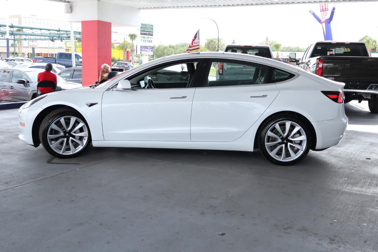 Tesla Model 3 Mid Range Battery RWD 2018